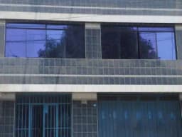 SE VENDE CASA COMERCIAL DE 4 PISOS