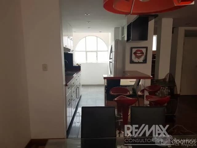 SE ALQUILA LINDO TRIPLEX AMOBLADO ! — foto 1