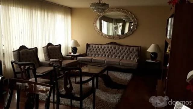 VENDO DEPARTAMENTO BIEN UBICADO EN MIRAFLORES — foto 1