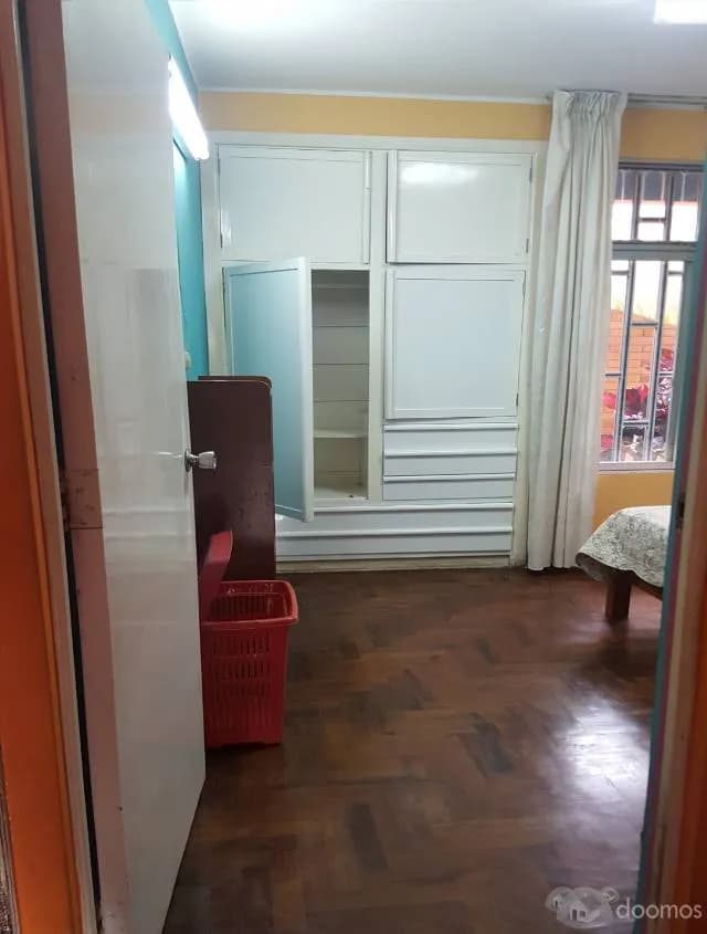 ALQUILO HABITACION AMOBLADA ESTUDIANTES LIMA NORTE O PERSONA SOLA — foto 1