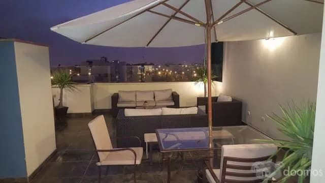 DEPARTAMENTO TRIPLEX, EXCELENTE UBICACIÓN. SURCO. PARALELO A AV. BENAVIDES. — foto 7