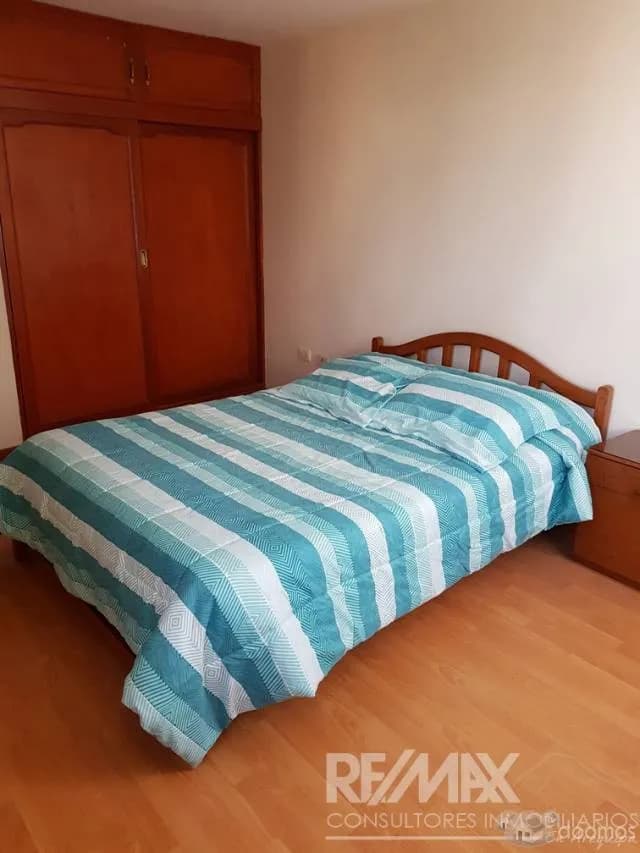 SE ALQUILA LINDO TRIPLEX AMOBLADO EN LA MEJOR ZONA DE YANAHUARA !! — foto 4