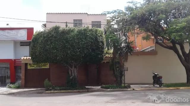 Venta de Casa Amplia Residencial o Comercial — foto 1