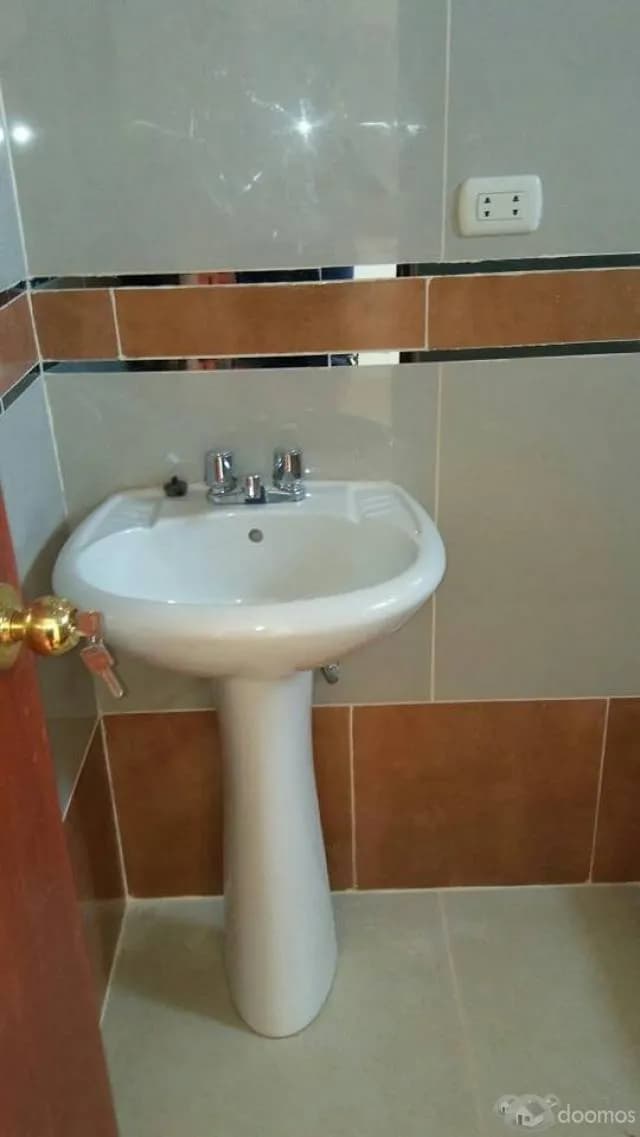 ALQUILES DE HABITACION CON BANO PRIVATO — foto 4