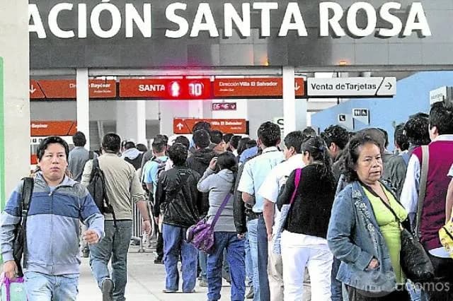 ALQUILO EN EXCELENTE UBICACION AV SANTA ROSA SJL — foto 8
