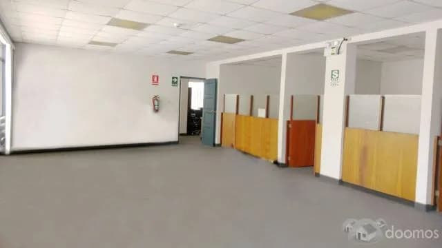 San Isidro - Oficina en Alquiler - Calle Las Flores — foto 1