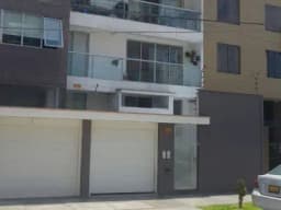 AMPLIO DEPARTAMENTO EN BUENA ZONA