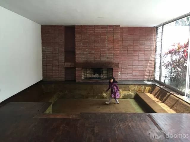 Zona Tranquila, Buena Distribución, 3 Cocheras. — foto 4