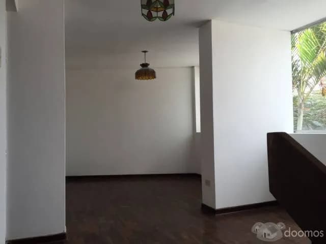 Zona Tranquila, Buena Distribución, 3 Cocheras. — foto 7