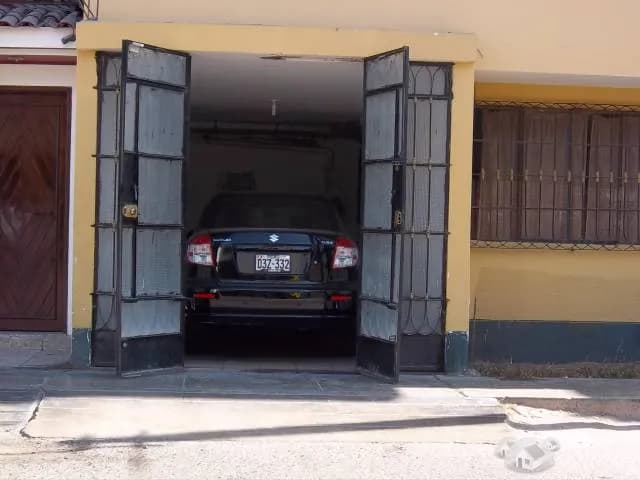 VENTA DEPARTAMENTO EN 1PISO CON COCHERA EN URB LEONOR Y LEALTAD — foto 7