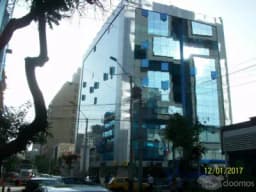 VENDO EDIFICIO EN MIRAFLORES IDEAL OFICINAS. 9 PISOS .ESQUINA