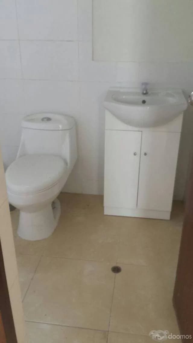 ALQUILO MODERNO DEPARTAMENTO DE ESTRENO EN URB. PRIMAVERA!! — foto 4