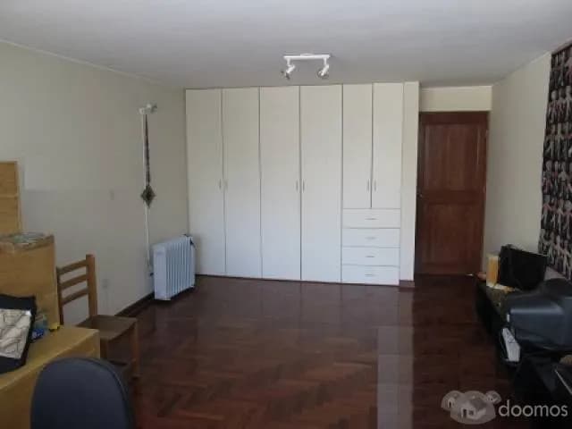 Vendo Casa de 3 Pisos en La Molina — foto 3