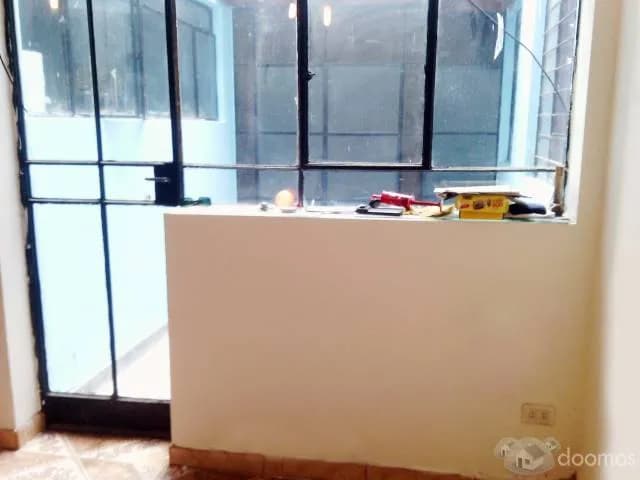 VENDO AMPLIO DEPARTAMENTO EN PRIMER PISO EN EL RIMAC — foto 2
