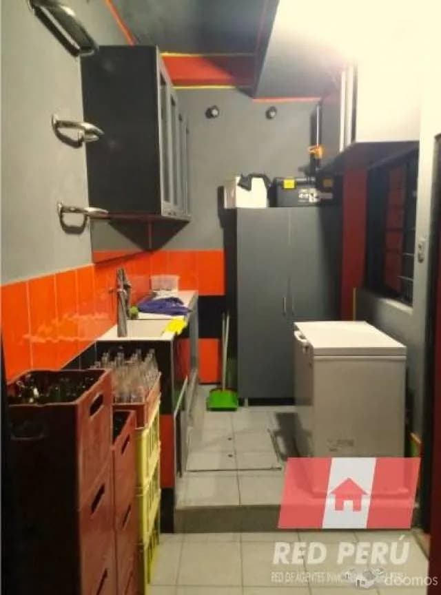 SE VENDE LOCAL COMERCIAL EN EL BOULEVARD DE RETABLO - COMAS — foto 3