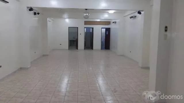 Se Alquila Local Comercial 120m2 1er Piso — foto 4