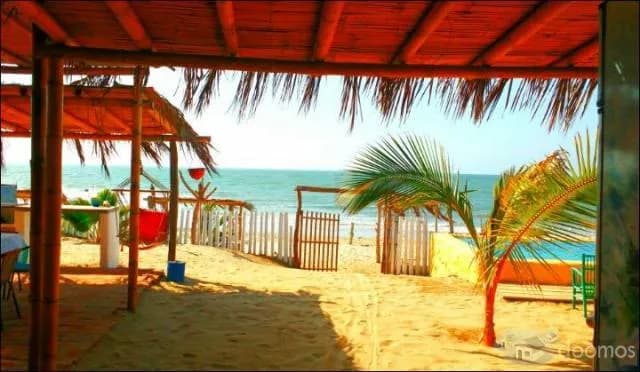 CASA CON PISCINA FRENTE AL MAR — foto 3