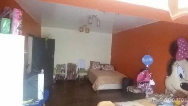 Amplia casa al mejor precio de La Victoria — foto 8