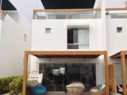 Venta de Casa de Playa en Asia