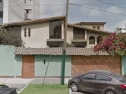 REMATO 2 CASAS COLINDANTES CON 2 FRENTES EN ESQUINA EN SAN ISIDRO