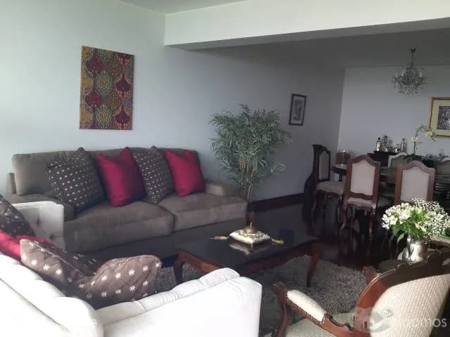 DEPARTAMENTO EN CERROS DE CAMACHO — foto 2