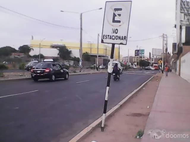TERRENO EN VENTA FRENTE AL MALL — foto 1