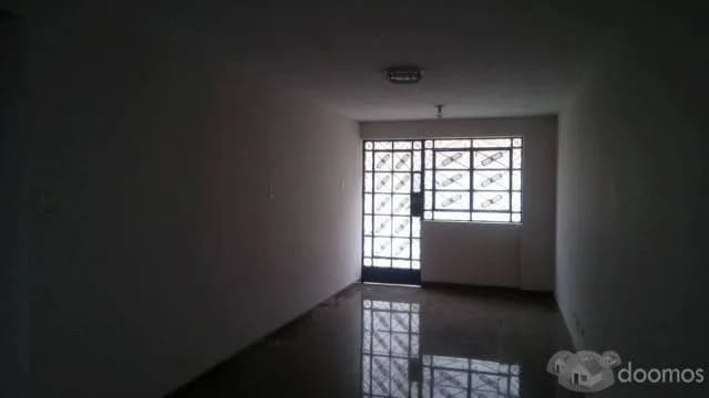VENTA DE CASA DE 2 PISOS - LOS OLIVOS — foto 1