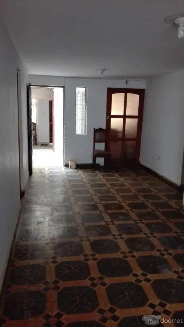 Se alquila Primer Nivel 4 habitaciones — foto 2