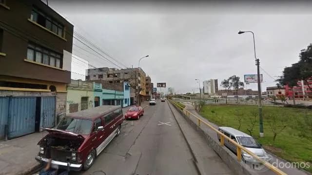 TERRENO ALTAMENTE COMERCIAL, IRREGULAR — foto 2