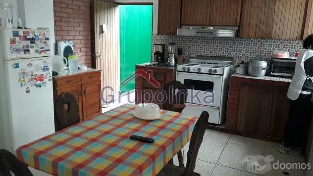 CASA MUY BIEN UBICADA CON MUY BUENA ILUMINACIÓN — foto 5