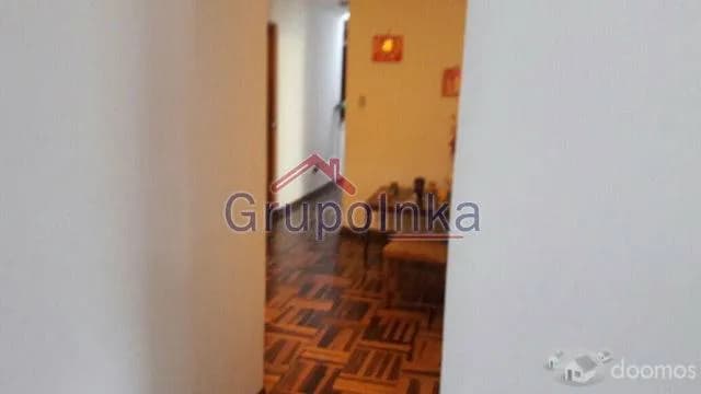 CASA MUY BIEN UBICADA CON MUY BUENA ILUMINACIÓN — foto 7