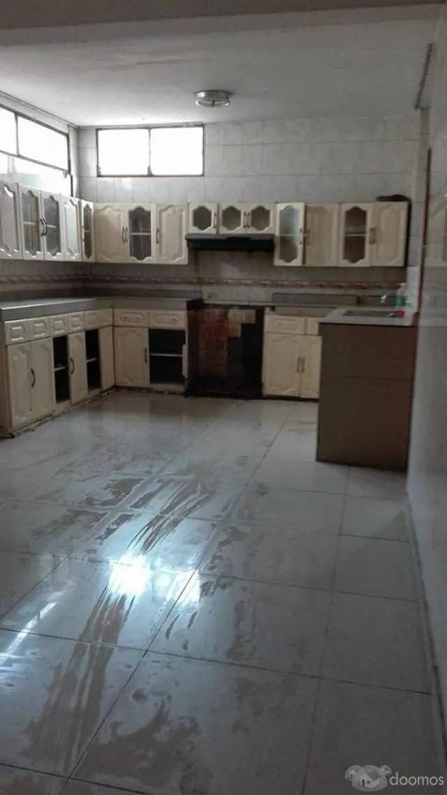 SE ALQUILA CASA PARA OFICINAS O ALMACEN O PARA VIVIENDA — foto 5