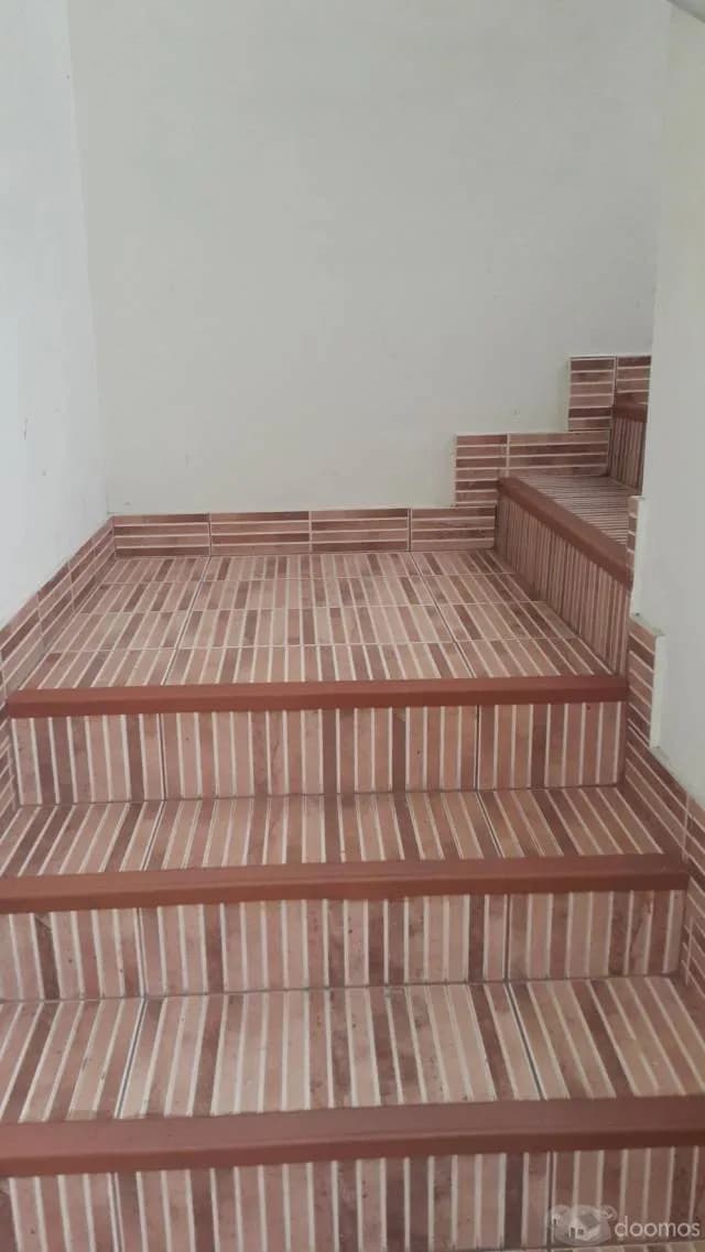 LINDA CASA REMODELADA EN URB. LOS LAURELES — foto 14