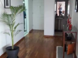 ARRIENDO HERMOSO DEPARTAMENTO AMOBLADO MIRAFLORES FRENTE AL MAR