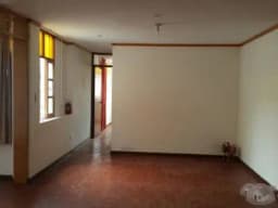 CASA DE 3 PISOS EN URB LOS CEDROS DE VILLA