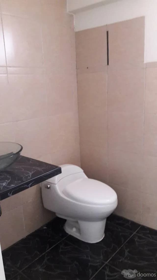 ALQUILO OFICINA TOTALMENTE REMODELADA — foto 3
