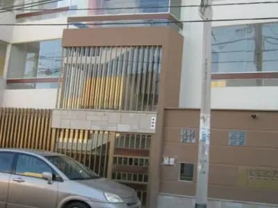 VENDO DPTO. 2DO PISO OCASION STA. VICTORIA