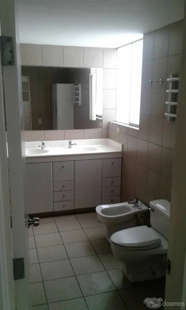Departamento en Venta Urb. El Derby. Calle Boulevar Surco Lima — foto 4