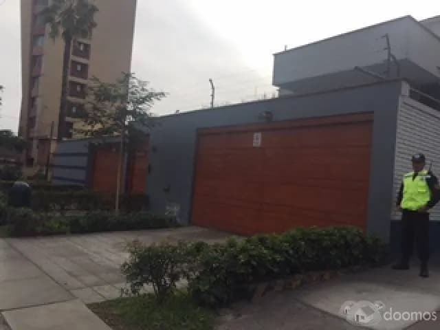ALQUILER LOCAL COMERCIAL ESPECIAL PARA OFICINAS ADMINISTRATIVAS — foto 1