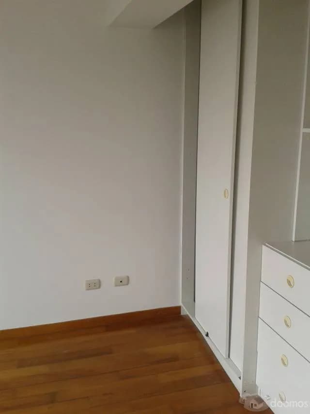 ALQUILO DEPARTAMENTO CON COCHERA TECHADA 3 DORMITORIOS — foto 3