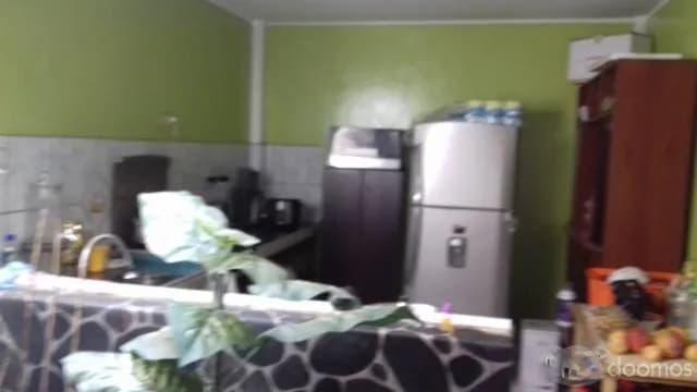 LINDA CASA EN VENTA DE 2 PISOS URB. MSCAL. CACERES SJL — foto 2