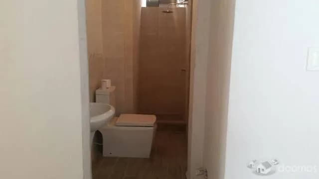 Se alquila departamento de estreno — foto 7