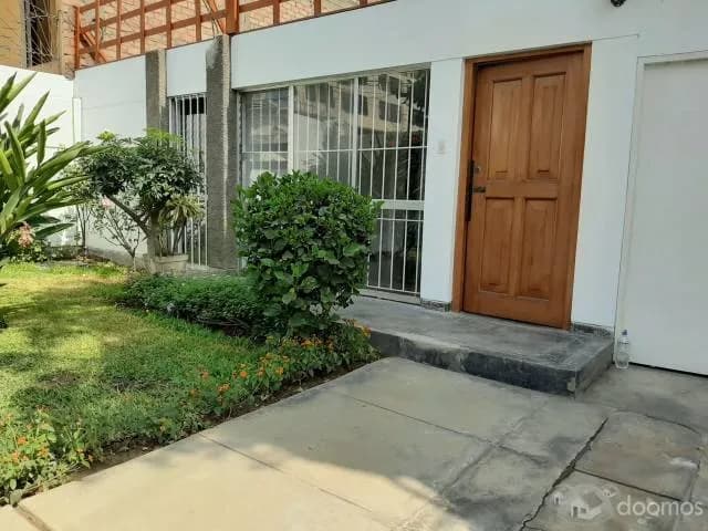 SE ALQUILA CASA CENTRICA — foto 1