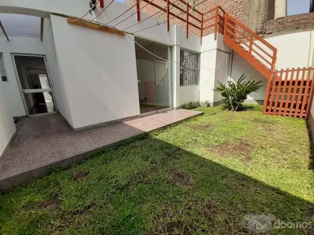 SE ALQUILA CASA CENTRICA — foto 8
