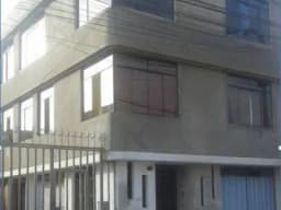 VENDO CASA DE 4 CUATRO PISOS