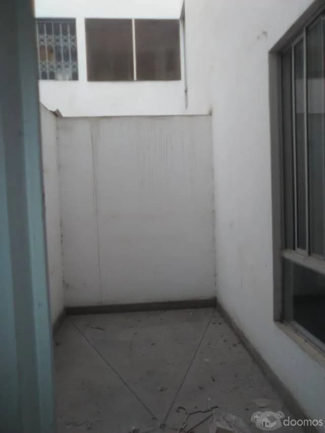 VENDO DEPARTAMENTO -   PRIMER PISO  -- CON ÁREA LIBRE PARA CONSTRUIR. — foto 8