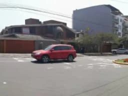 VENDO HERMOSA CASA EN AV. CASUARINA SURCO (LIMA - PERU)
