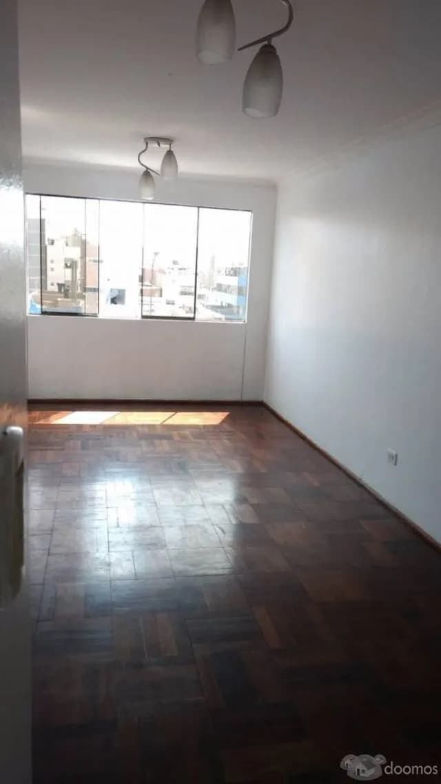 HERMOSO Y ACOGEDOR DEPARTAMENTO - AV. FRANCISCO LAZO - LINCE — foto 3