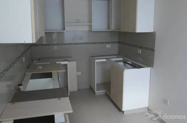 vendo casa de 3 pisos,jlb y rivero — foto 4