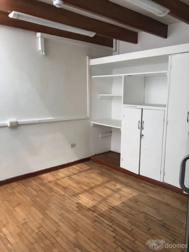 LOCAL COMERCIAL con lic. de Funcionamiento — foto 10